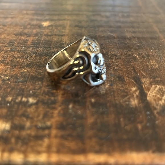 Men's skull ring size 9 - Picture 2 of 4